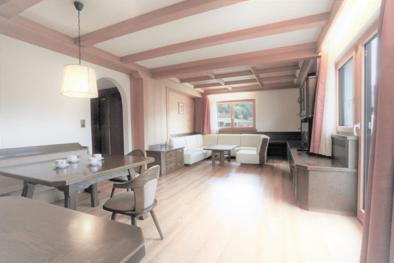 Residence Tantalus Сан Лоренцо ди Себато Екстериор снимка