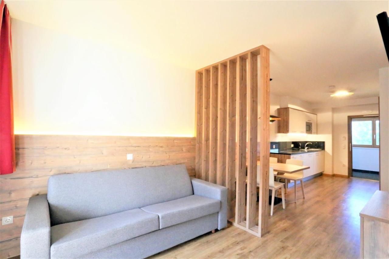 Residence Tantalus Сан Лоренцо ди Себато Екстериор снимка